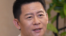 活动余行自拍